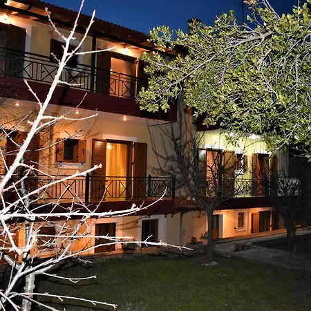Mainades House Apartamento Vytina