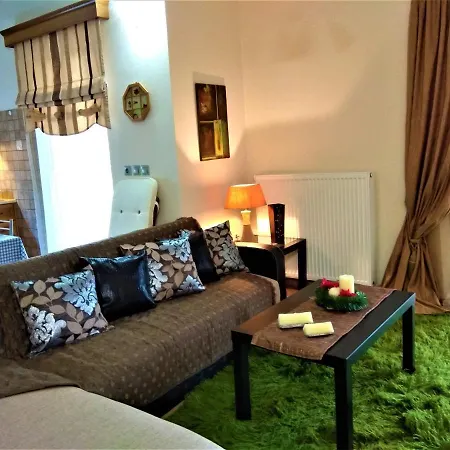 Apartamento Mainades House *