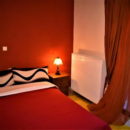 Apartment Mainades House Vytina