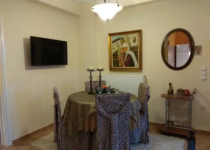 Mainades House * Vytina