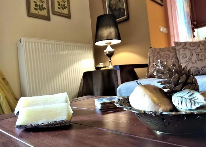 Mainades House Vytina